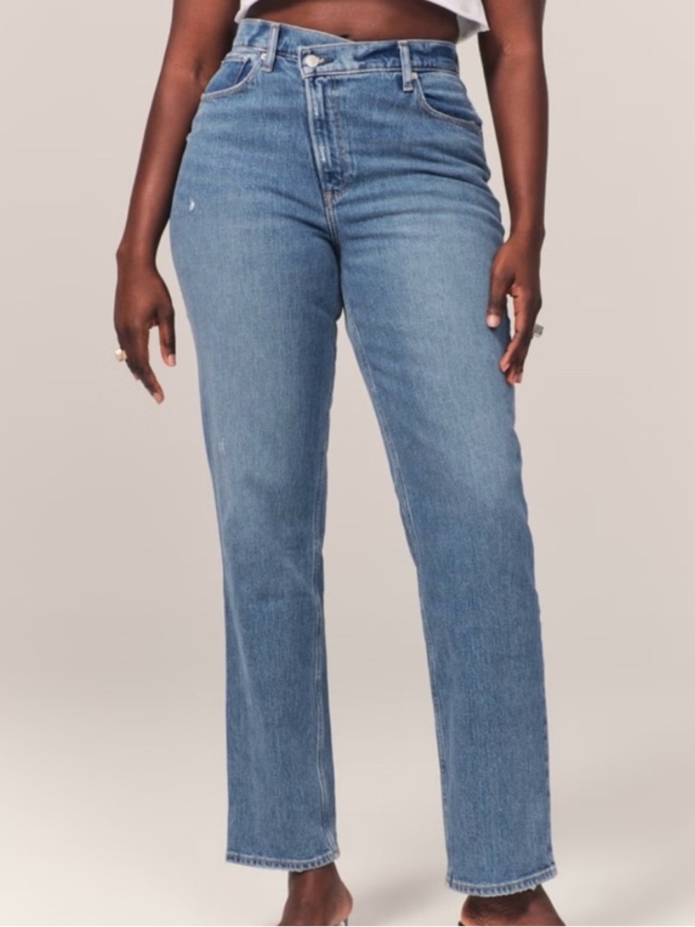 Abercrombie & Fitch cross over curve love 90s straight ultra high rise jeans!